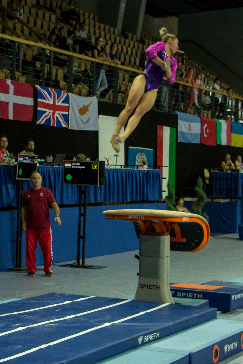 Dévai Boglárka világkupa-ezüstérmes ugrása a döntőben