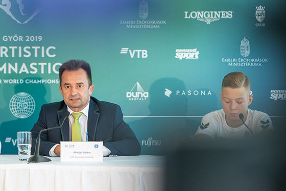 Altorjai Sándor az I. Junior Torna Világbajnokság nemzetközi nyitó sajtótájékoztatóján