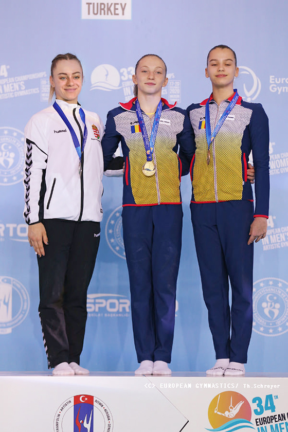 Mayer Gréta ezüstérmes gerendán a női tornászok mersini Európa-bajnokságán