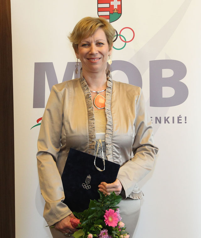 Kaszala Claudia a MOB médiadíj-átadóján